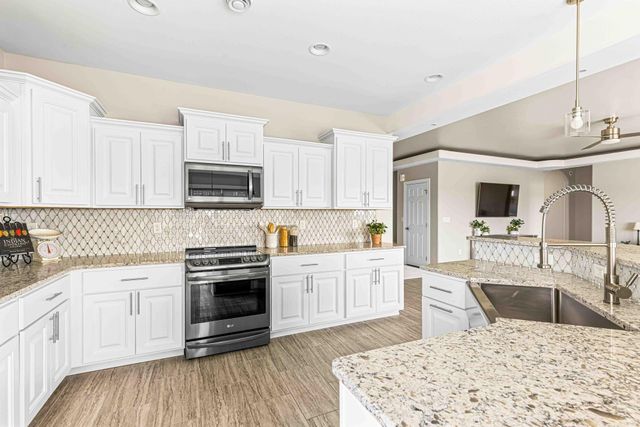 5419 43rd Street S, Fargo, ND 58104