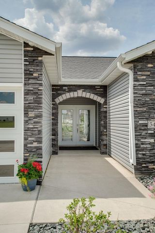 5419 43rd Street S, Fargo, ND 58104