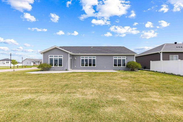 5419 43rd Street S, Fargo, ND 58104