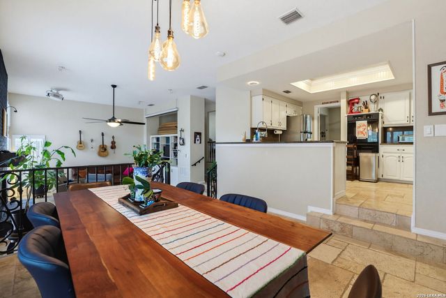 15906 MISSION RDG, San Antonio, TX 78232