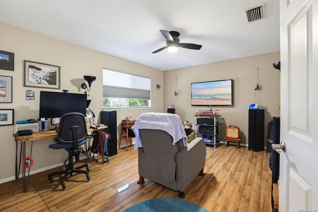 15906 MISSION RDG, San Antonio, TX 78232