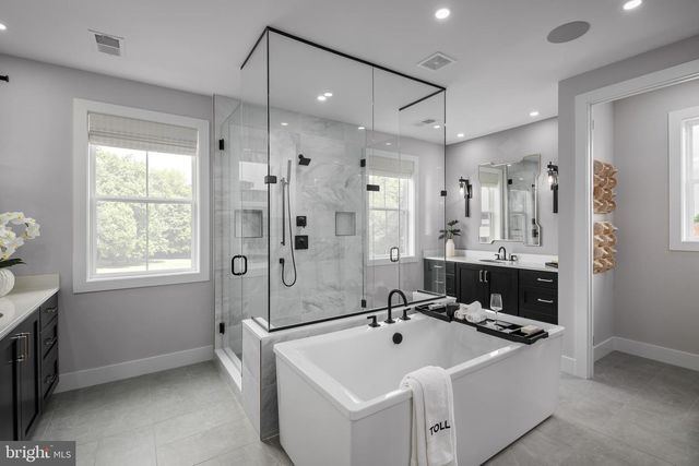 6189 8TH PLACE N, Arlington, VA 22205