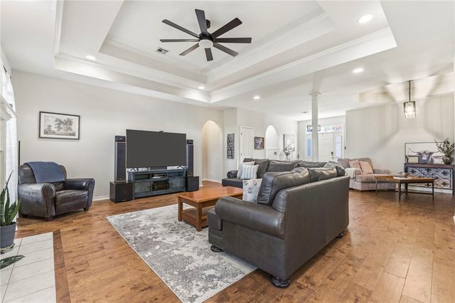 316 Center Drive, Lowell, AR 72745