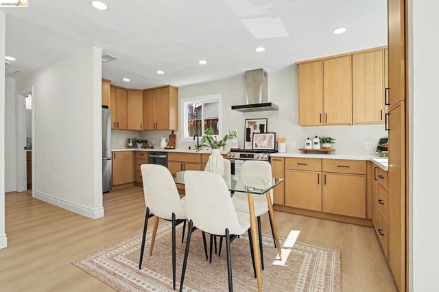 1036 Smith Ave, Campbell, CA 95008