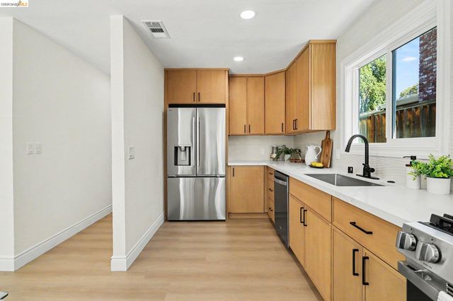 1036 Smith Ave, Campbell, CA 95008