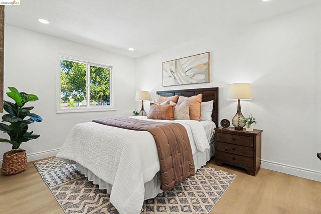 1036 Smith Ave, Campbell, CA 95008