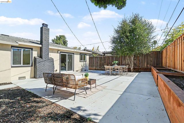 1036 Smith Ave, Campbell, CA 95008
