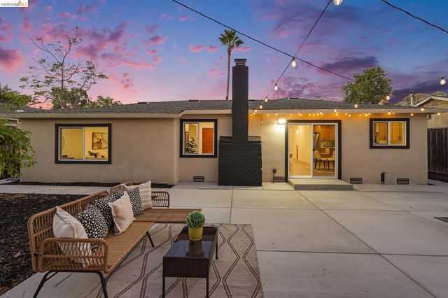 1036 Smith Ave, Campbell, CA 95008