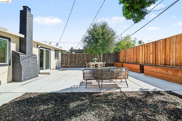 1036 Smith Ave, Campbell, CA 95008