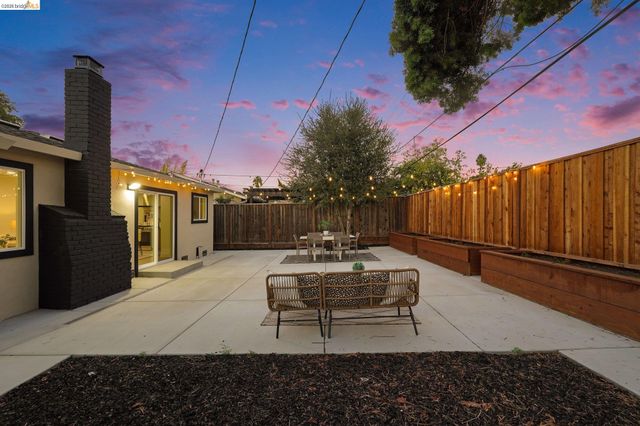 1036 Smith Ave, Campbell, CA 95008
