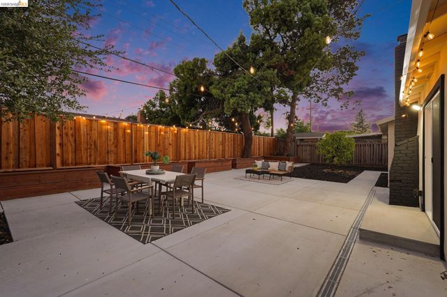 1036 Smith Ave, Campbell, CA 95008