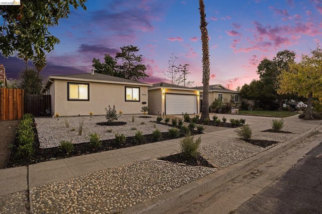 1036 Smith Ave, Campbell, CA 95008