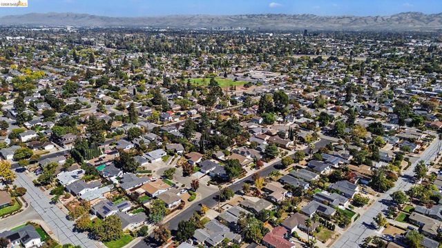 1036 Smith Ave, Campbell, CA 95008