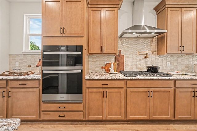 34244 Crown Colony Drive, Avon, OH 44011