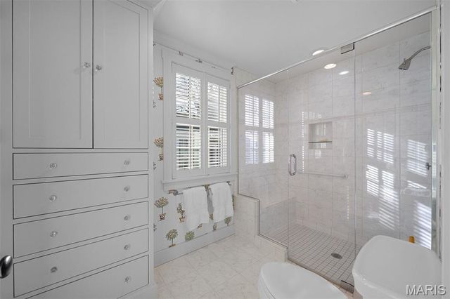 9928 Litzsinger Road, Ladue, MO 63124