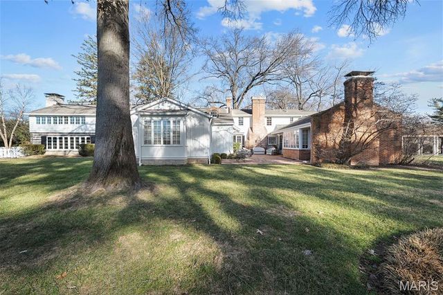 9928 Litzsinger Road, Ladue, MO 63124