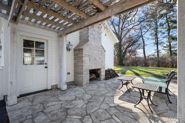 9928 Litzsinger Road, Ladue, MO 63124