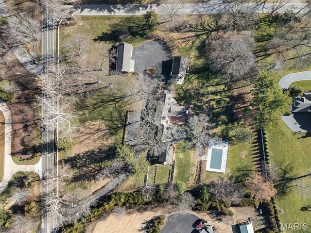 9928 Litzsinger Road, Ladue, MO 63124