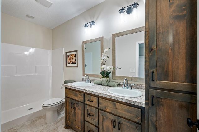 25840 Emerson Court, Wyoming, MN 55092