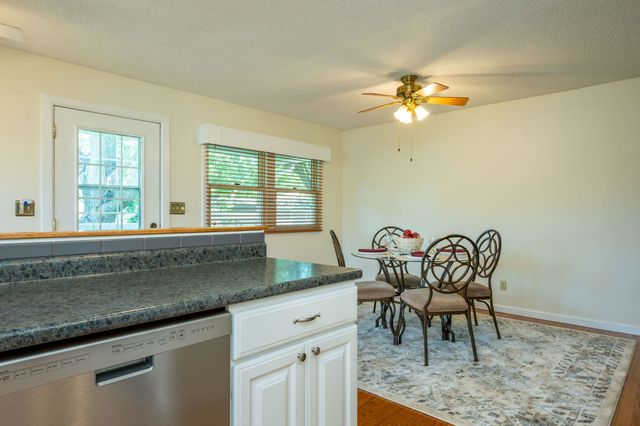 6700 NW 52nd Court, Johnston, IA 50131