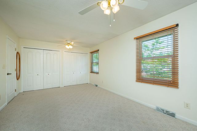 6700 NW 52nd Court, Johnston, IA 50131