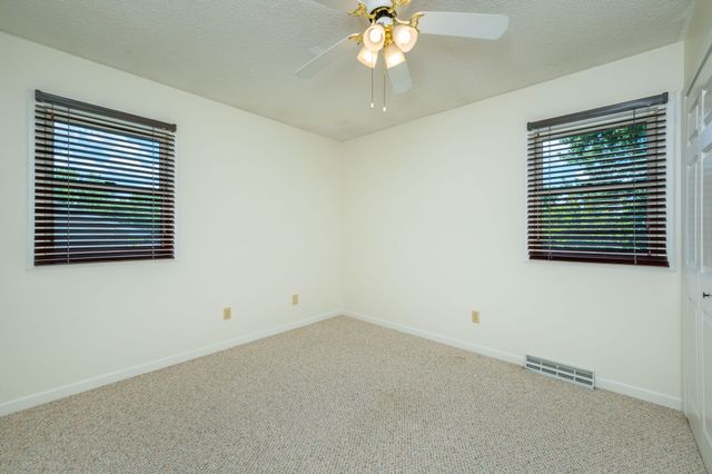 6700 NW 52nd Court, Johnston, IA 50131