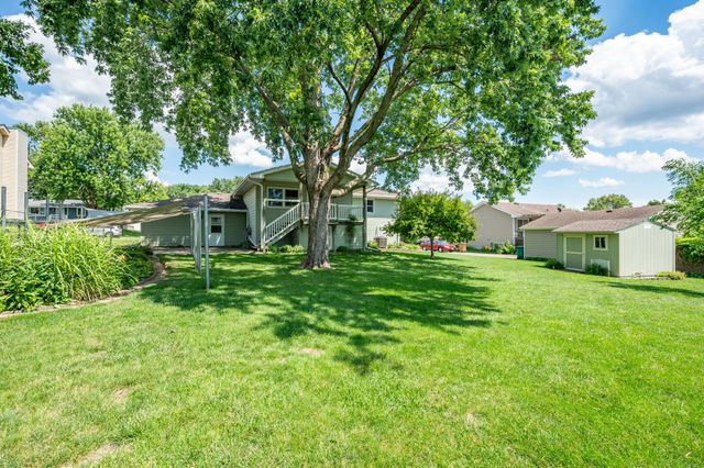 6700 NW 52nd Court, Johnston, IA 50131