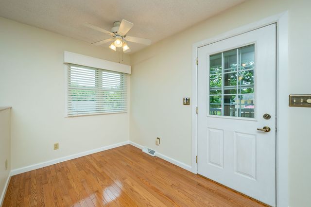 6700 NW 52nd Court, Johnston, IA 50131