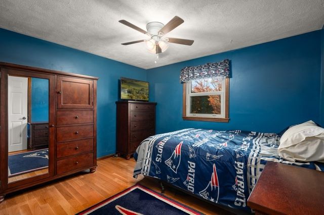 1 Wagon Dr, North Reading, MA 01864