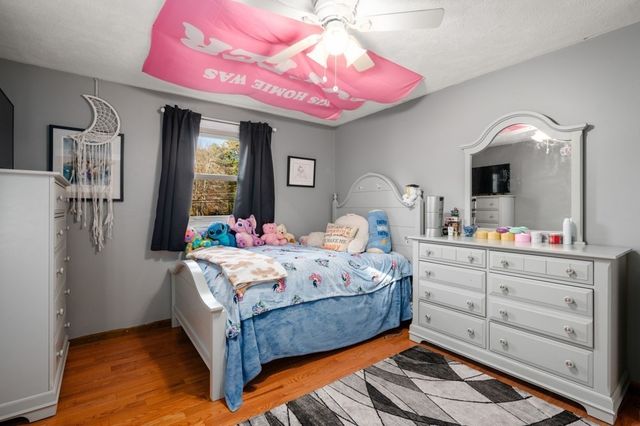 1 Wagon Dr, North Reading, MA 01864