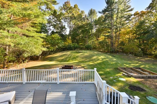 1 Wagon Dr, North Reading, MA 01864