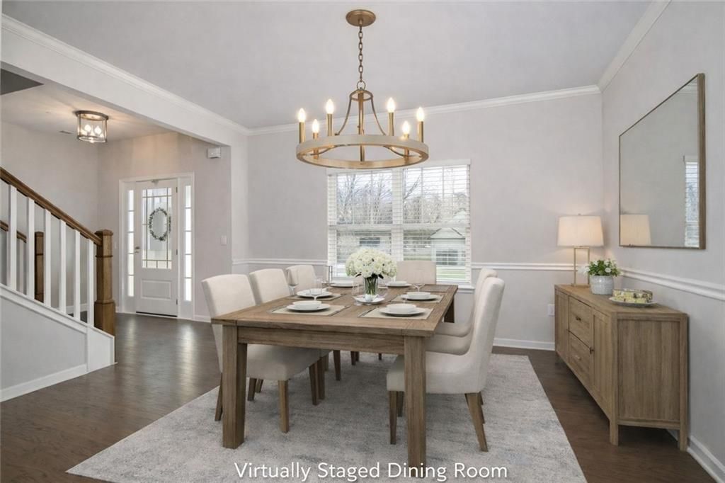 Image 11 of property listing at 6215 Vista Crossing Way, Cumming, GA 30028