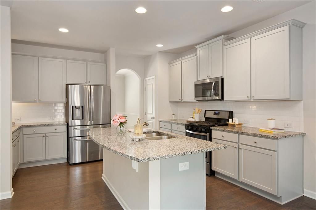 Image 22 of property listing at 6215 Vista Crossing Way, Cumming, GA 30028