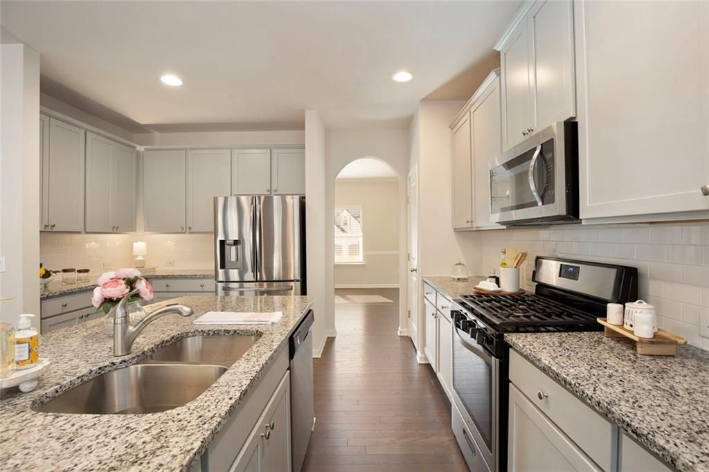 Image 28 of property listing at 6215 Vista Crossing Way, Cumming, GA 30028