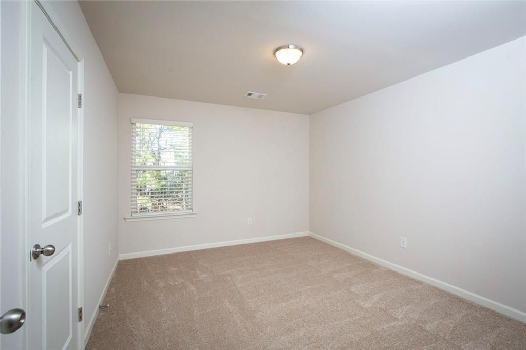 Image 45 of property listing at 6215 Vista Crossing Way, Cumming, GA 30028