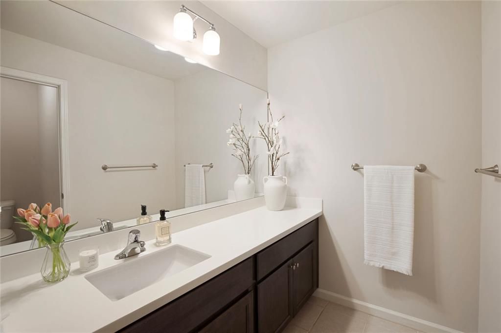 Image 49 of property listing at 6215 Vista Crossing Way, Cumming, GA 30028