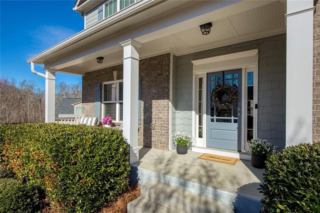 Image 6 of property listing at 6215 Vista Crossing Way, Cumming, GA 30028