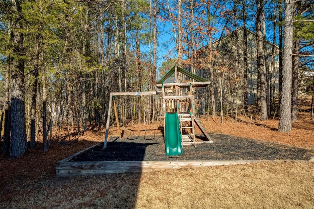 Image 65 of property listing at 6215 Vista Crossing Way, Cumming, GA 30028