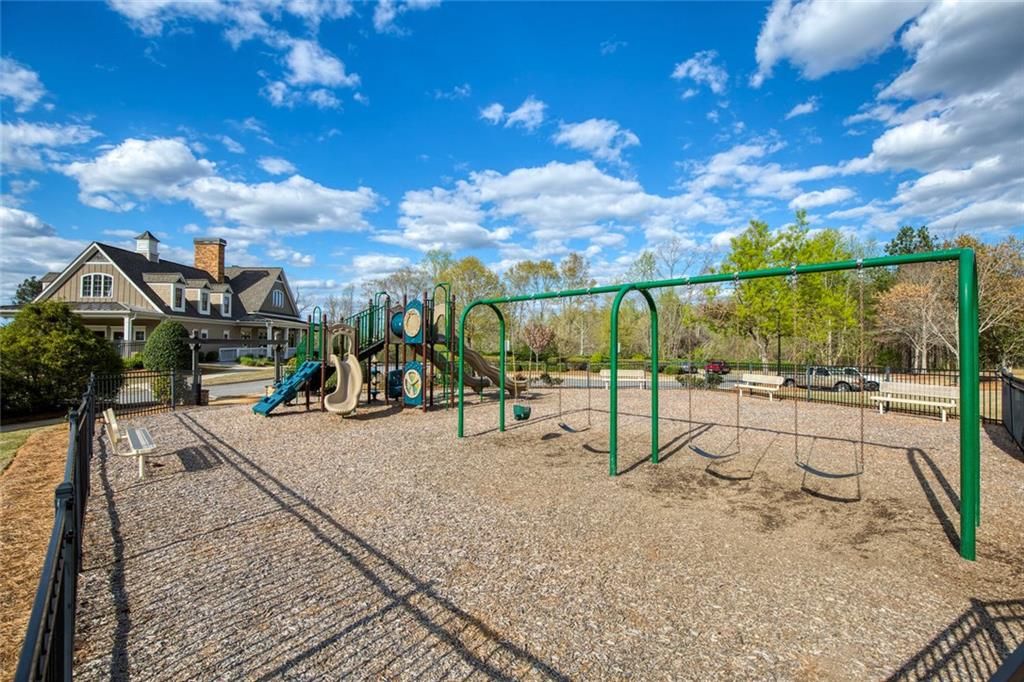 Image 78 of property listing at 6215 Vista Crossing Way, Cumming, GA 30028