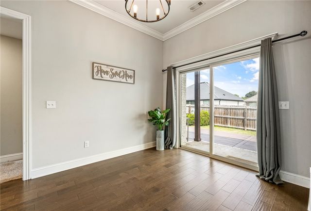 374 Drywood Creek Drive, Fayetteville, AR 72704