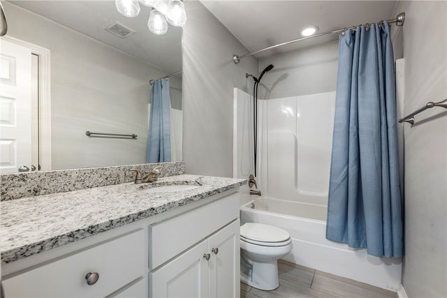 374 Drywood Creek Drive, Fayetteville, AR 72704