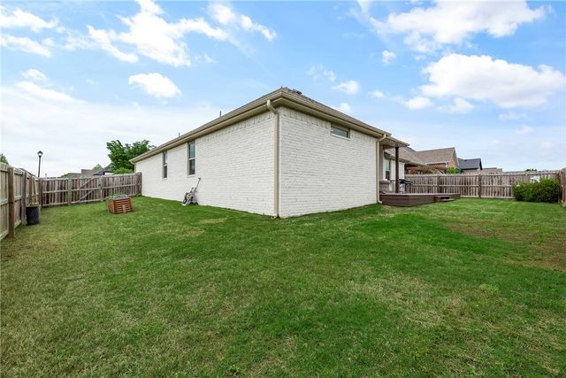 374 Drywood Creek Drive, Fayetteville, AR 72704