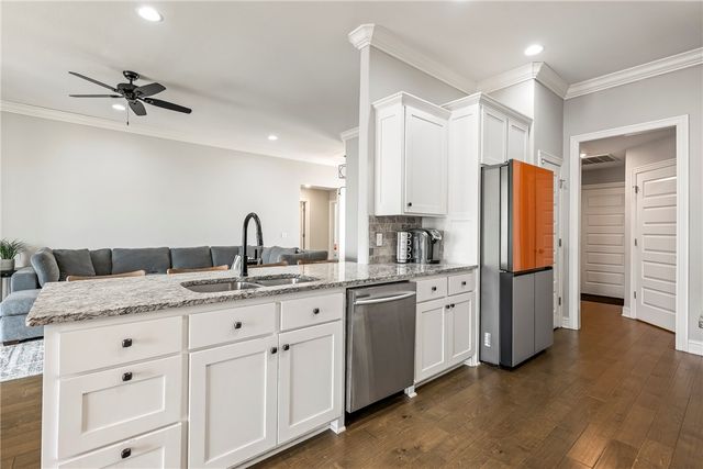 374 Drywood Creek Drive, Fayetteville, AR 72704