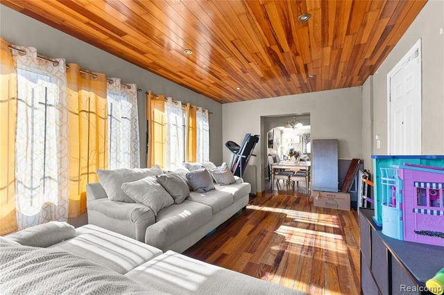 10522 Somerset Avenue, Detroit, MI 48224