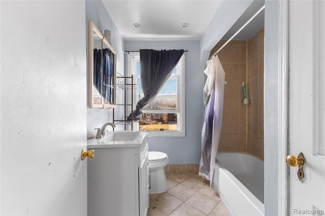 10522 Somerset Avenue, Detroit, MI 48224