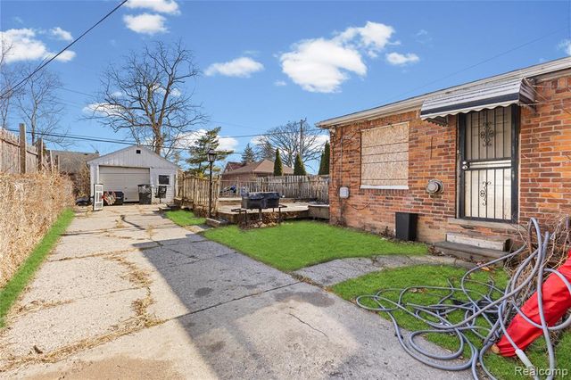 10522 Somerset Avenue, Detroit, MI 48224