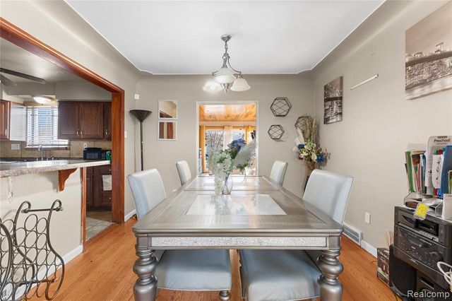 10522 Somerset Avenue, Detroit, MI 48224