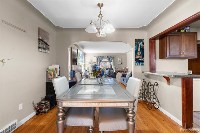 10522 Somerset Avenue, Detroit, MI 48224