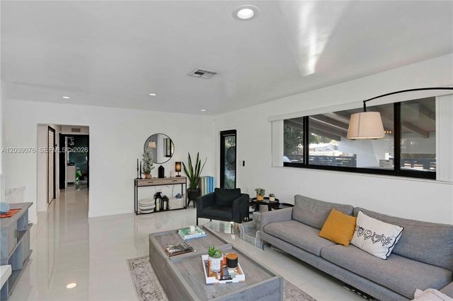 6751 SW 13th Street, Miami, FL 33144