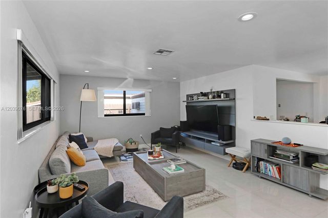6751 SW 13th Street, Miami, FL 33144